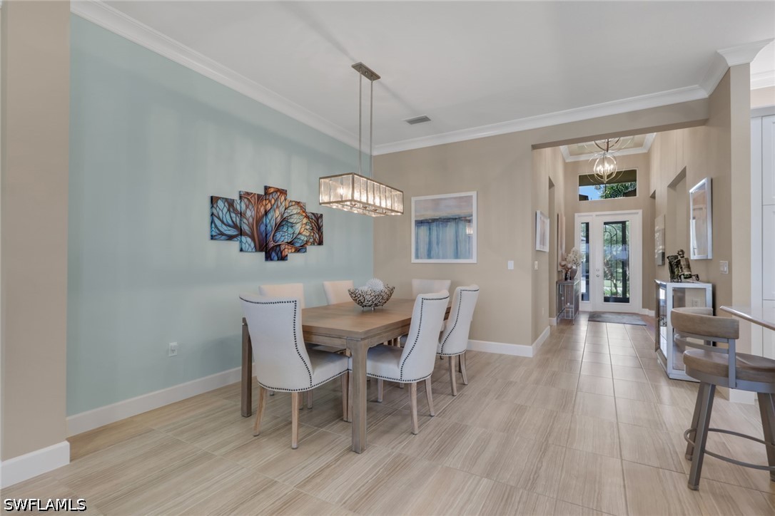 3 Bed Pool Home for Sale in Valencia Bonita, photo 11
