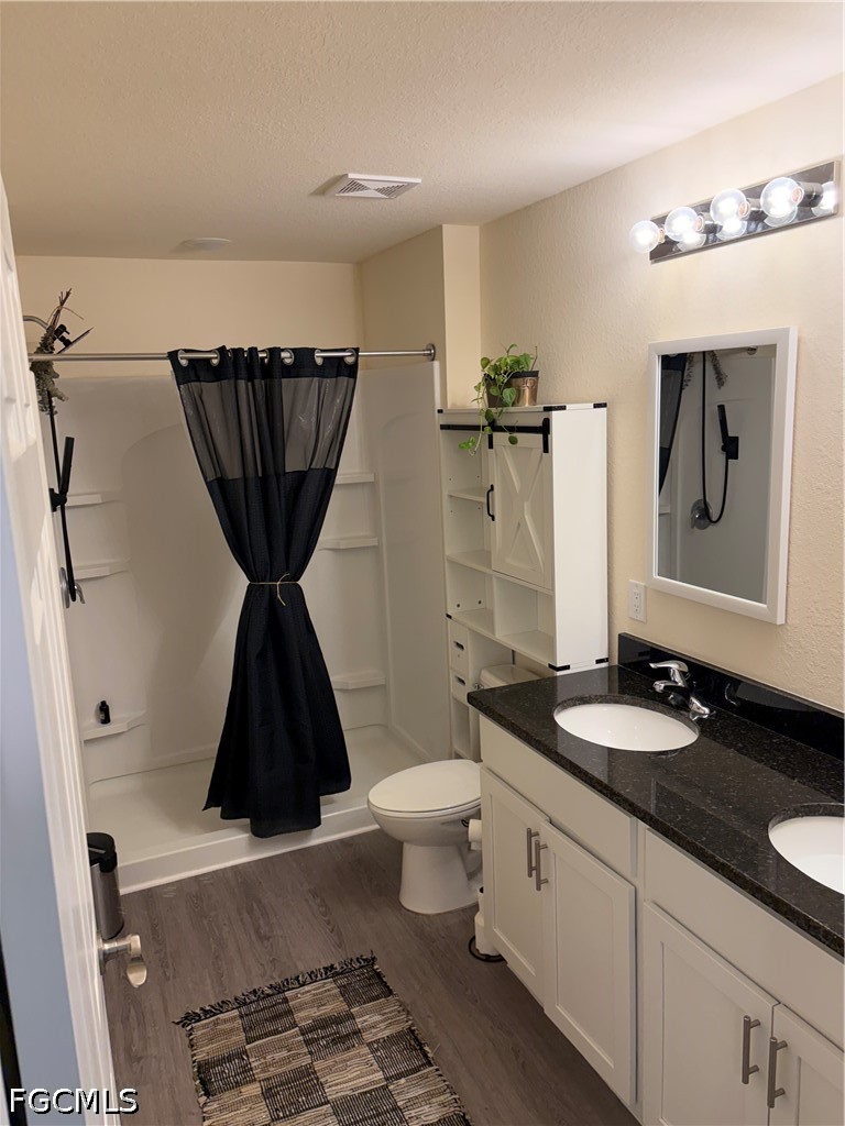 3 Bed SingleFamilyResidence for Sale in Port Labelle, photo 11