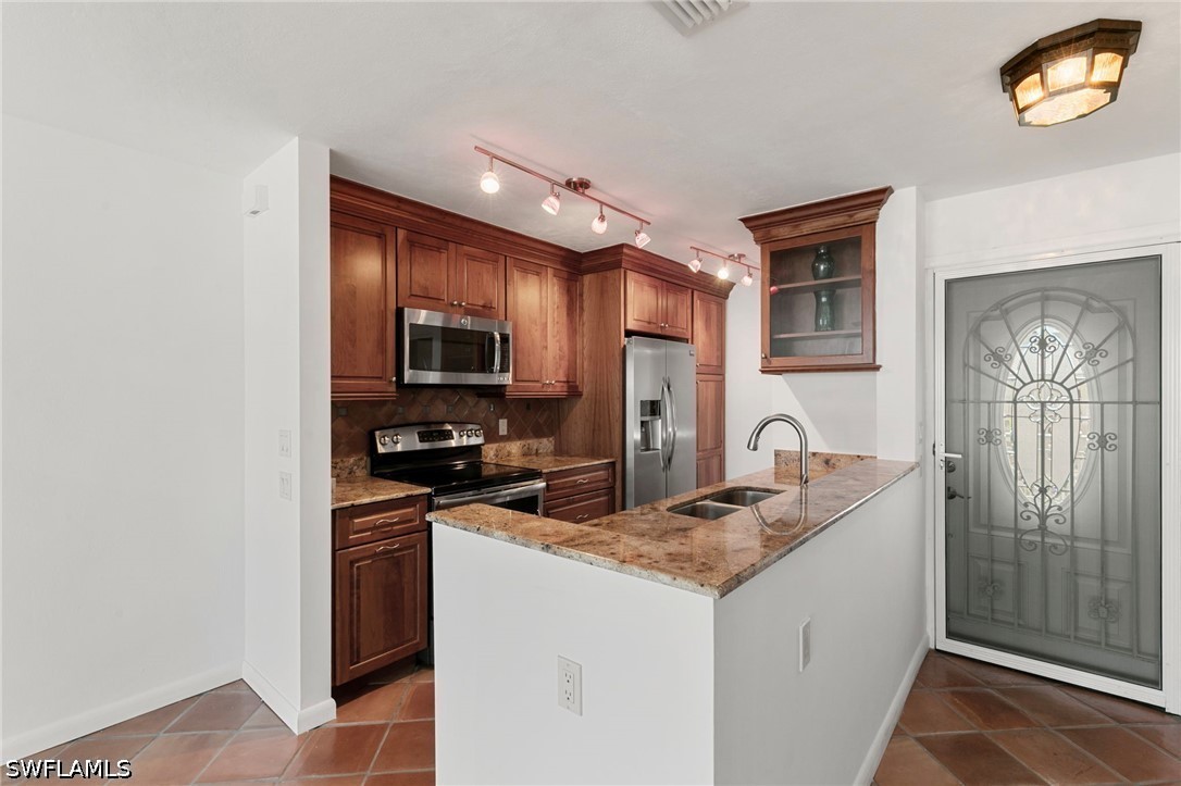 2 Bed Waterfront Home for Sale in Naples, photo 11