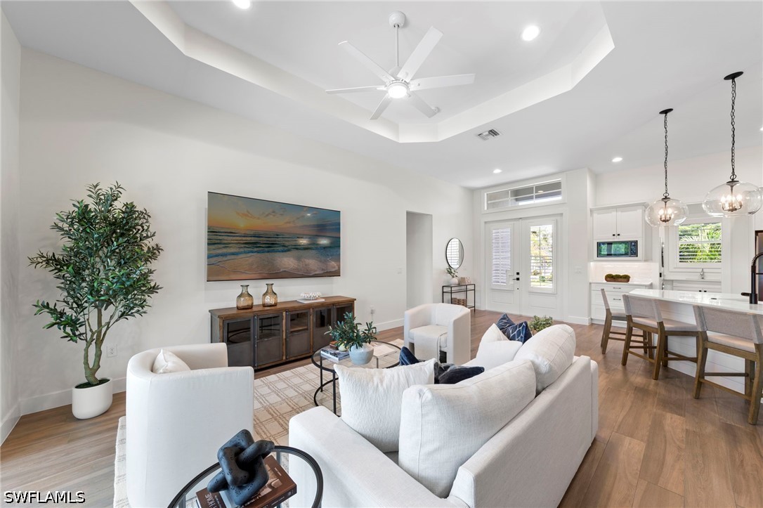3 Bed Pool Home for Sale in Parkridge, photo 11