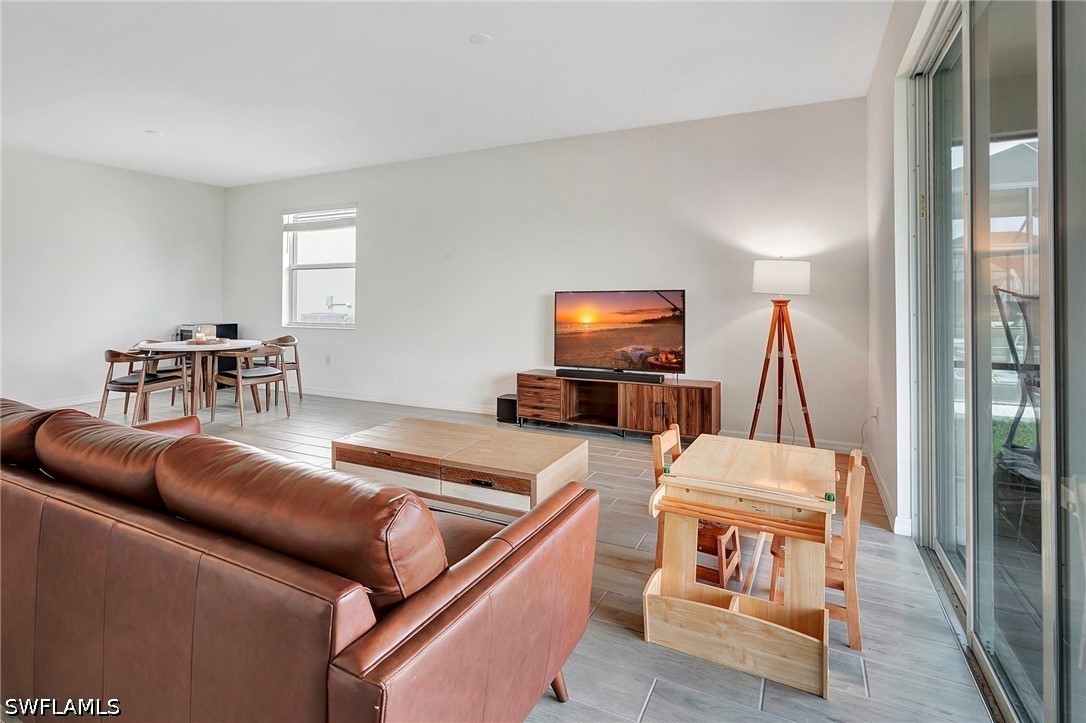 4 Bed SingleFamilyResidence for Sale in Naples, photo 11