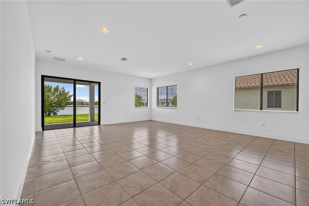 4 Bed Waterfront Home for Sale in Maple Ridge, photo 11