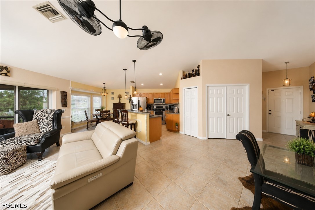 6 Bed Duplex for Sale in Lochmoor, photo 11