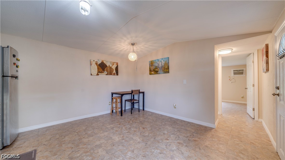 2 Bed ManufacturedHome for Sale in North Fort Myers, photo 11