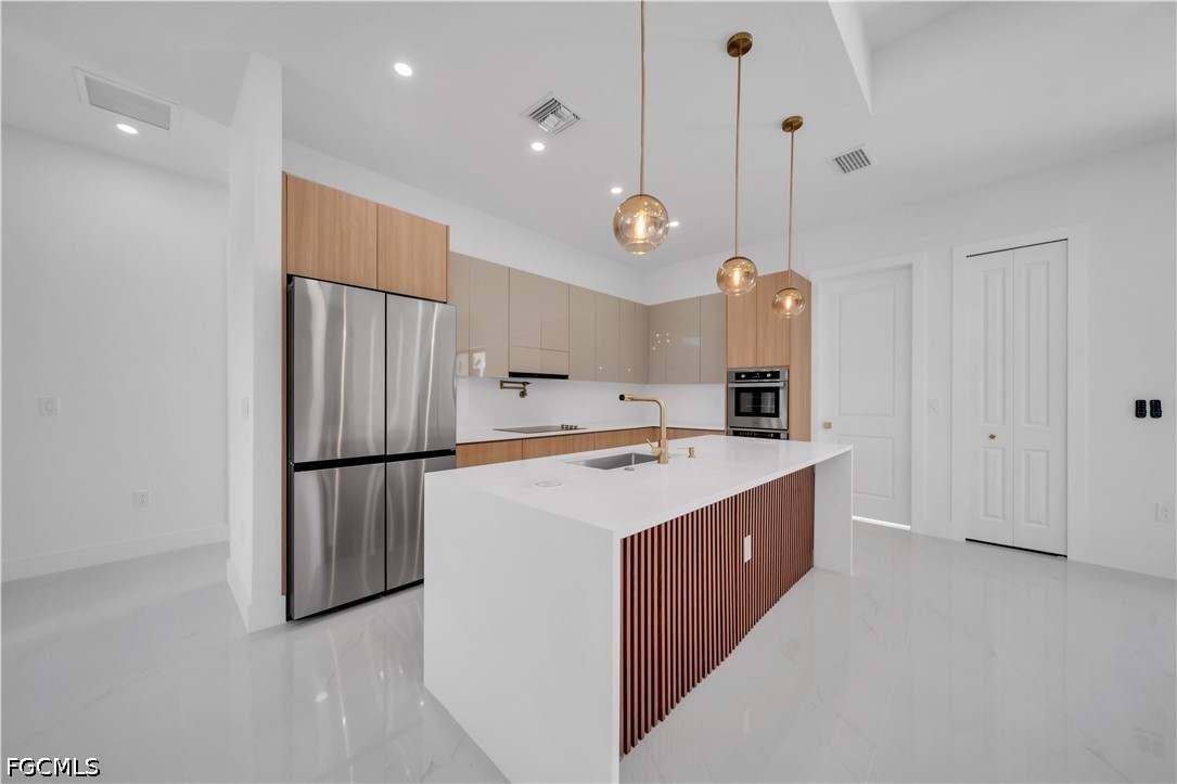 4 Bed SingleFamilyResidence for Sale in Lehigh Acres, photo 11