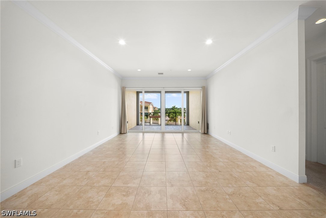 2 Bed Condominium for Sale in Genova, photo 11