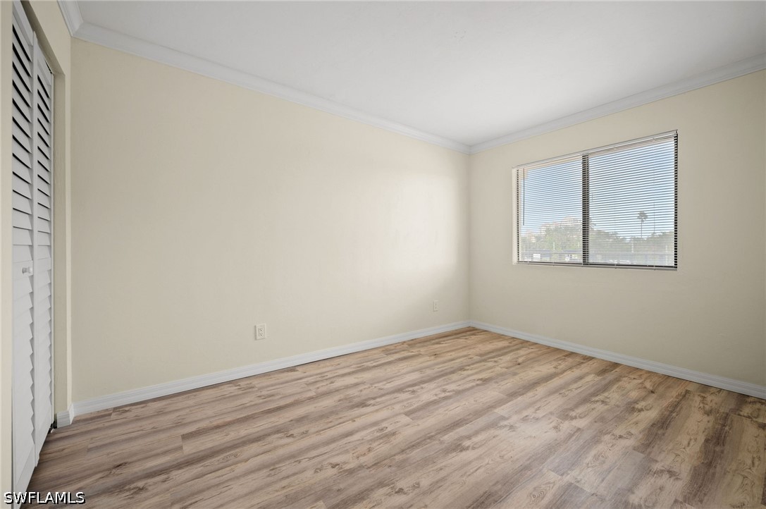 1 Bed Condominium for Sale in Vanderbilt Palms, photo 11