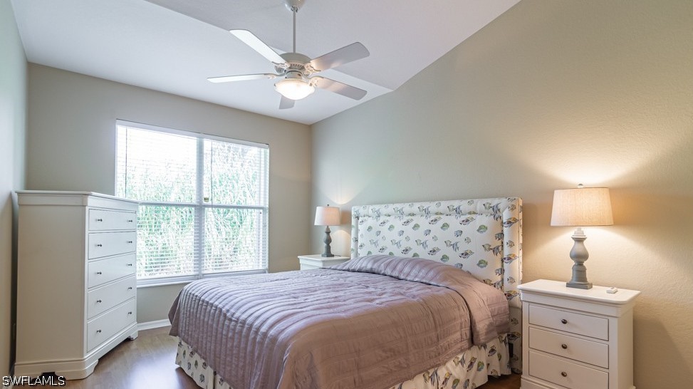 3 Bed Attached for Sale in Naples, photo 11