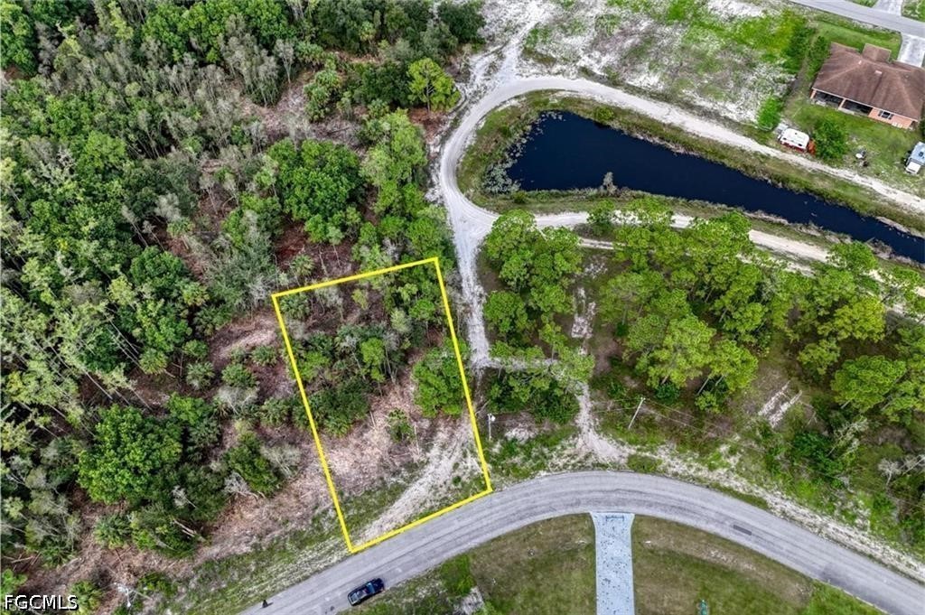 Residential for Sale in Mirror Lakes, photo 11
