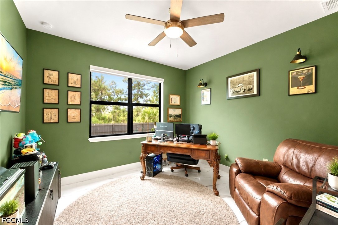 4 Bed SingleFamilyResidence for Sale in Lehigh Acres, photo 11
