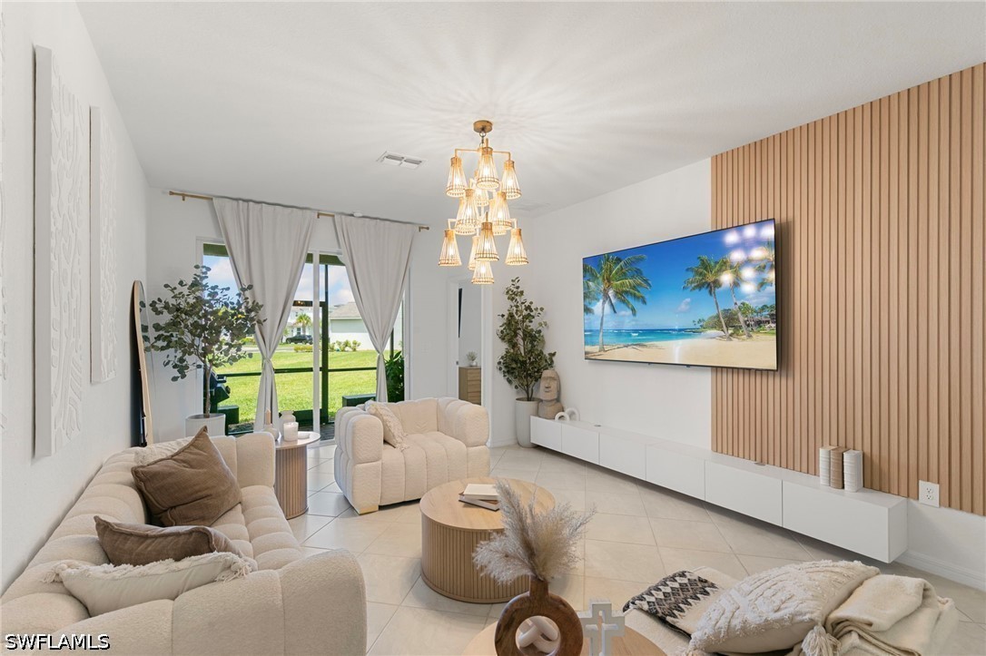 3 Bed Attached for Sale in Naples, photo 11