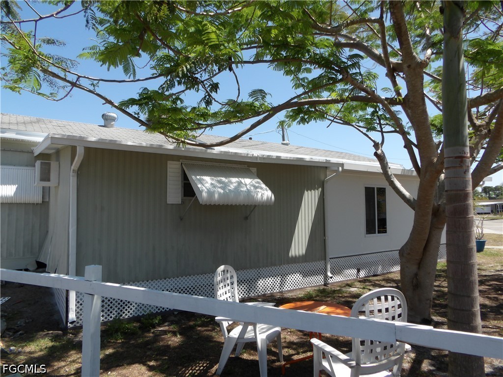 2 Bed ManufacturedHome for Sale in Mobile Manor, photo 11