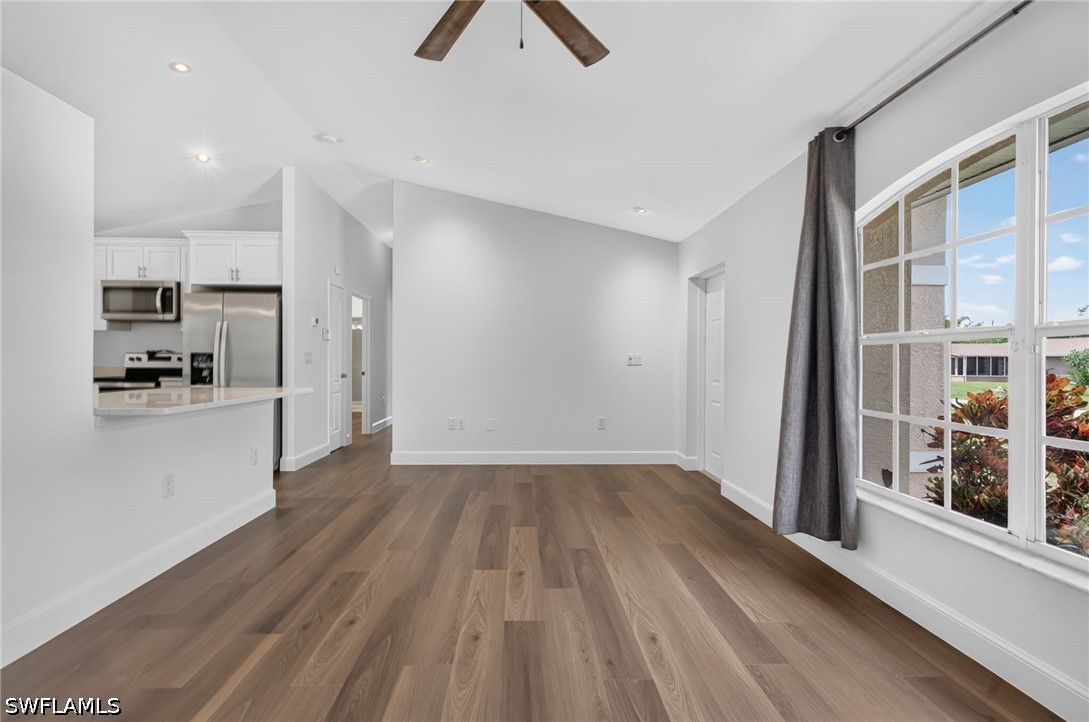 3 Bed SingleFamilyResidence for Sale in San Carlos Park, photo 11