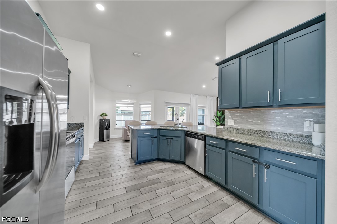 4 Bed SingleFamilyResidence for Sale in Cape Coral, photo 11