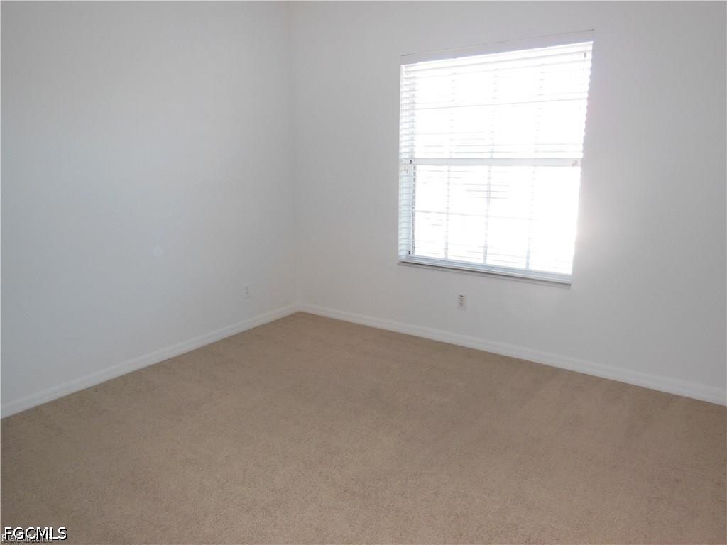 2 Bed Condominium for Sale in Fort Myers, photo 11