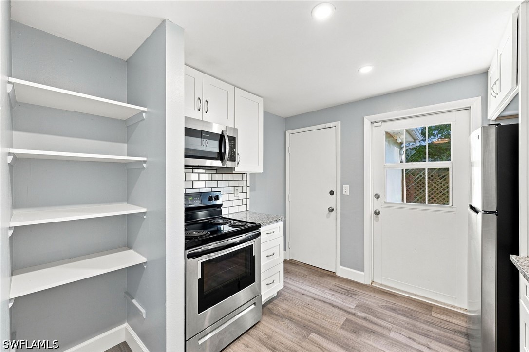 3 Bed SingleFamilyResidence for Sale in San Carlos Park, photo 11
