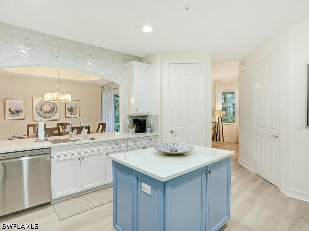 2 Bed Condominium for Sale in Naples, photo 11