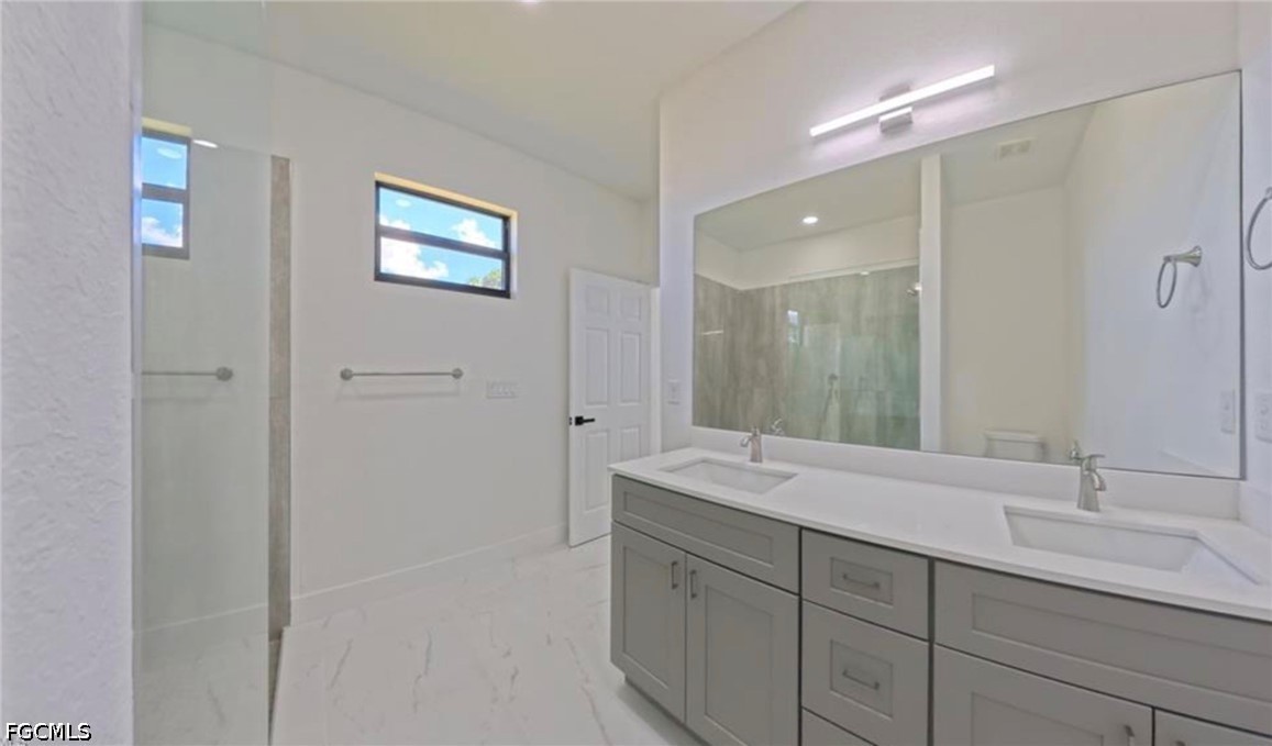 3 Bed SingleFamilyResidence for Sale in Lehigh Acres, photo 11