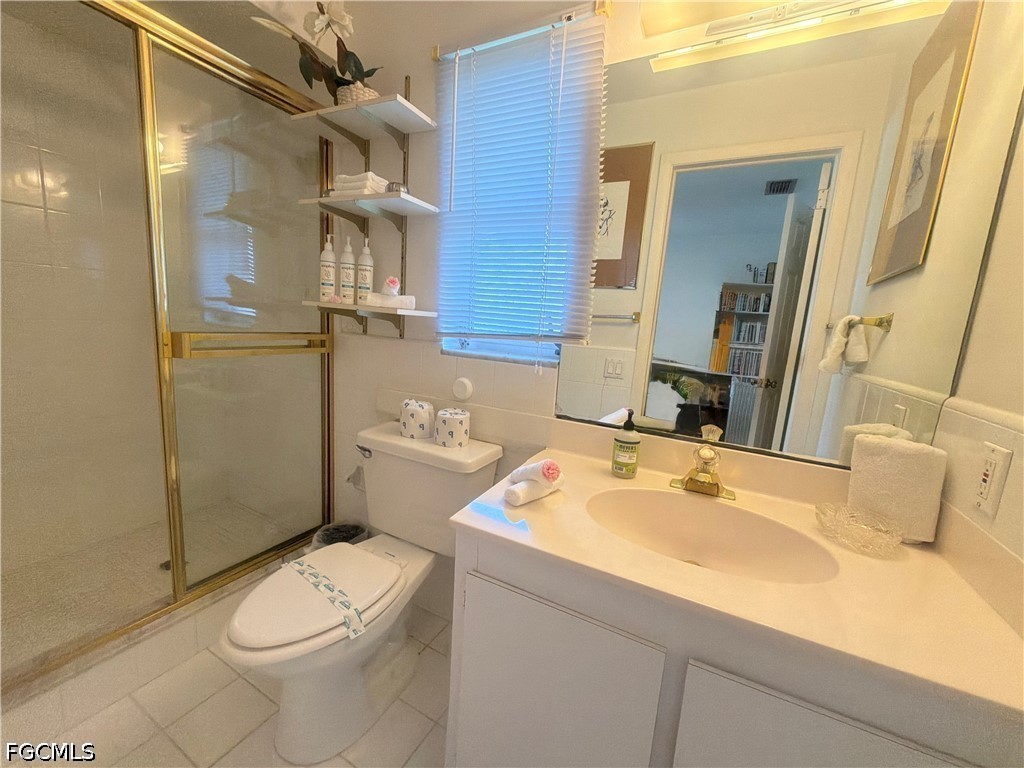4 Bed Pool Home for Sale in Cape Coral, photo 11