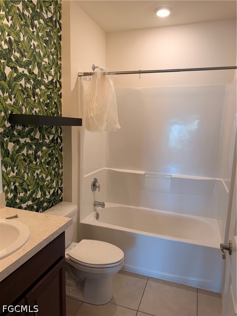 2 Bed Waterfront Home for Sale in Marblebrook, photo 11