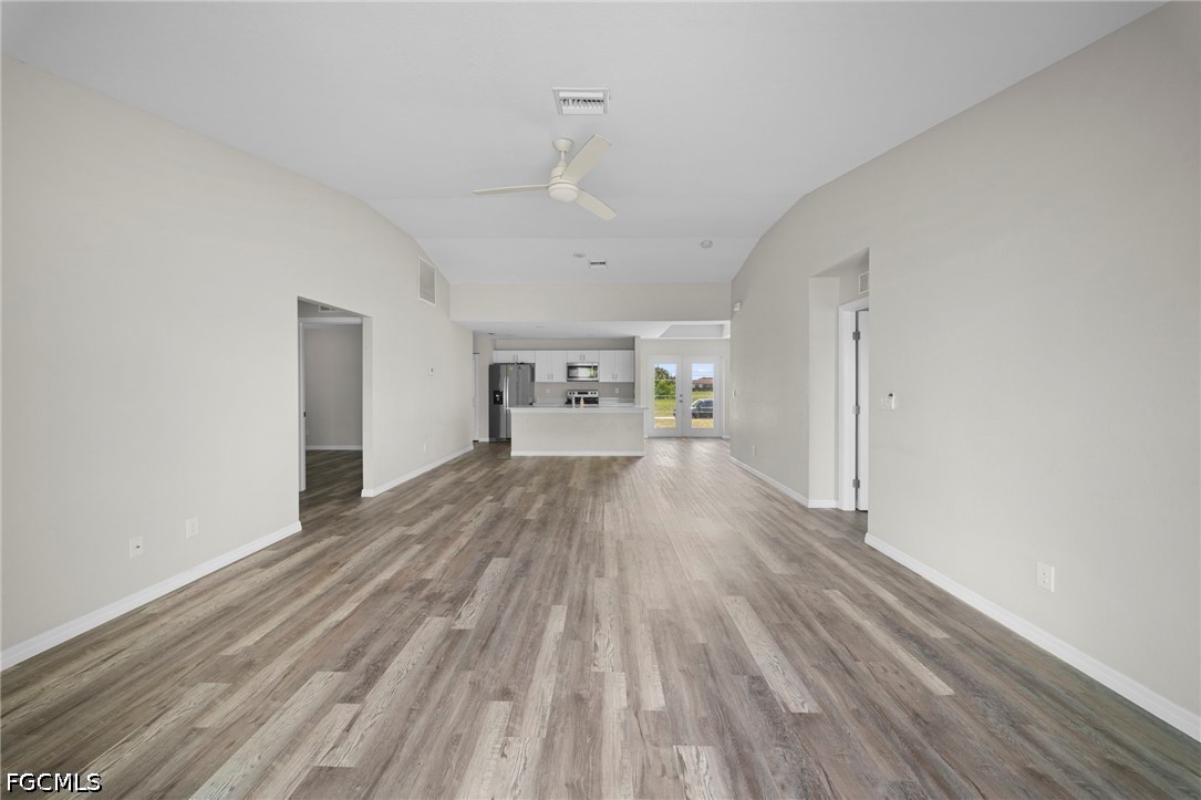 4 Bed SingleFamilyResidence for Sale in Cape Coral, photo 11