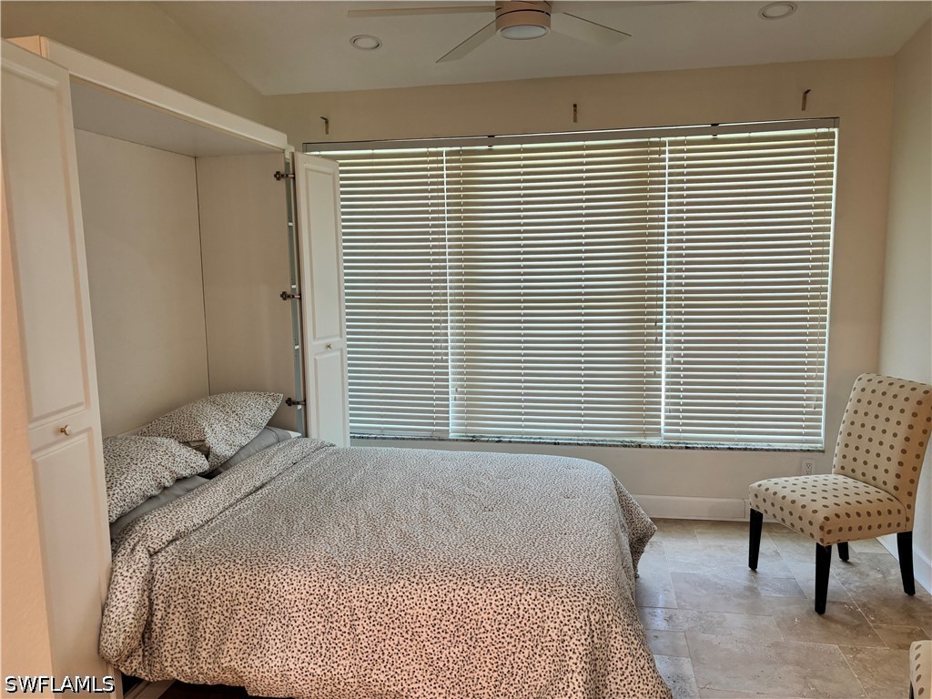 2 Bed Condominium for Sale in Charleston Square, photo 11