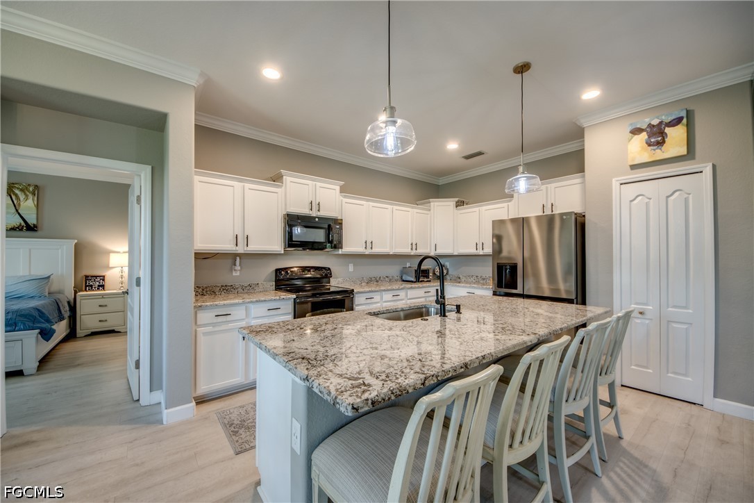 4 Bed Waterfront Home for Sale in Moody River Estates, photo 11
