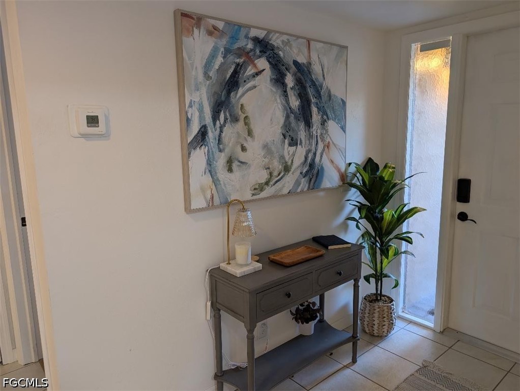 2 Bed Waterfront Home for Sale in North Fort Myers, photo 11
