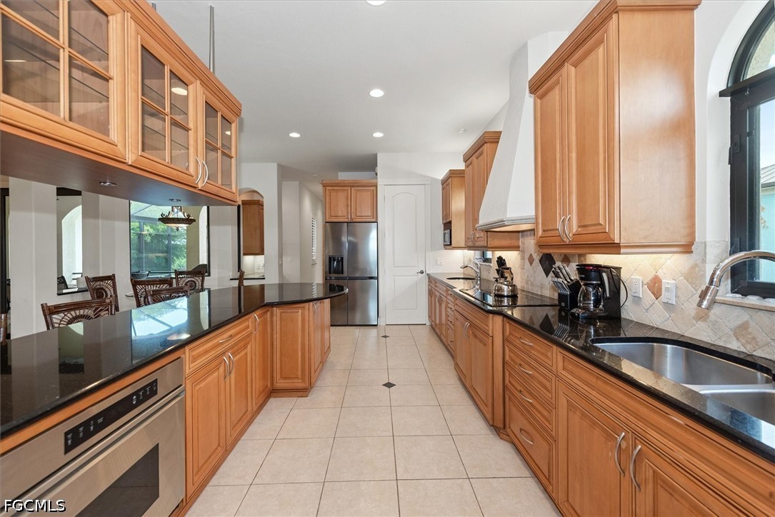 4 Bed Pool Home for Sale in Sanibel, photo 11