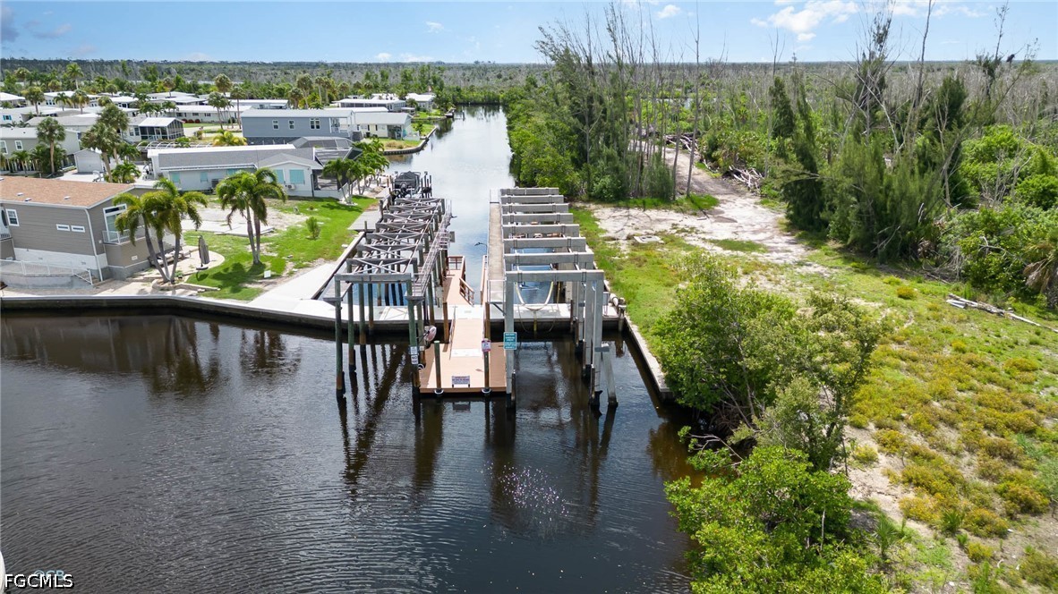 Waterfront Home for Sale in Bayside Estates, photo 11