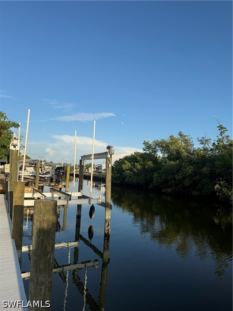 Waterfront Home for Sale in Cherry Estates, photo 11