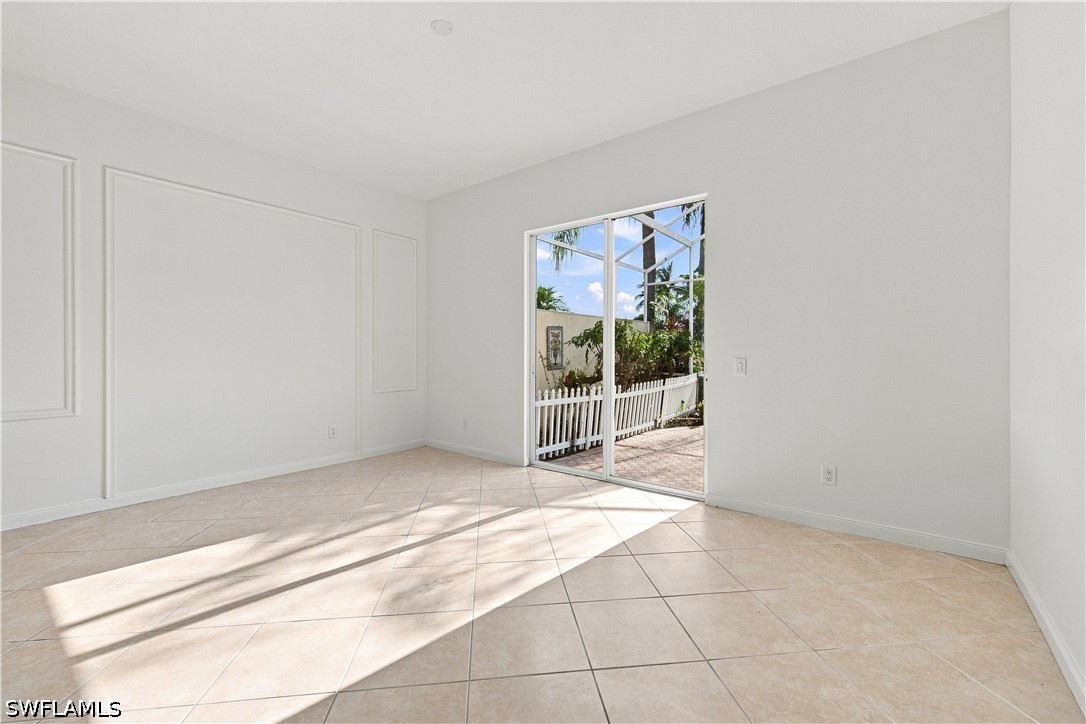 3 Bed Waterfront Home for Sale in Village Walk, photo 11