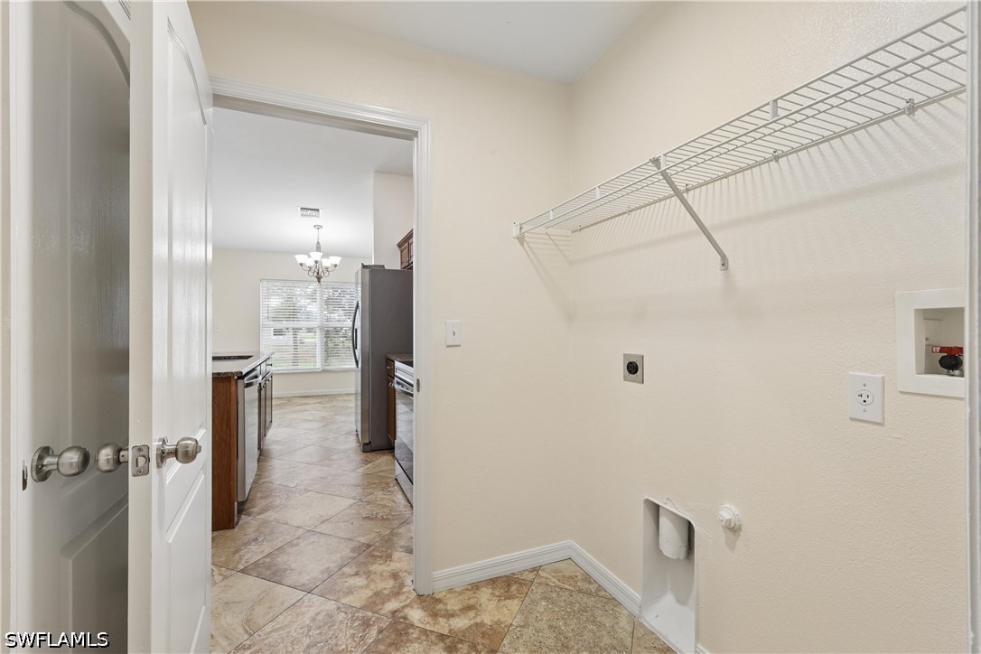 3 Bed SingleFamilyResidence for Sale in Cape Coral, photo 11