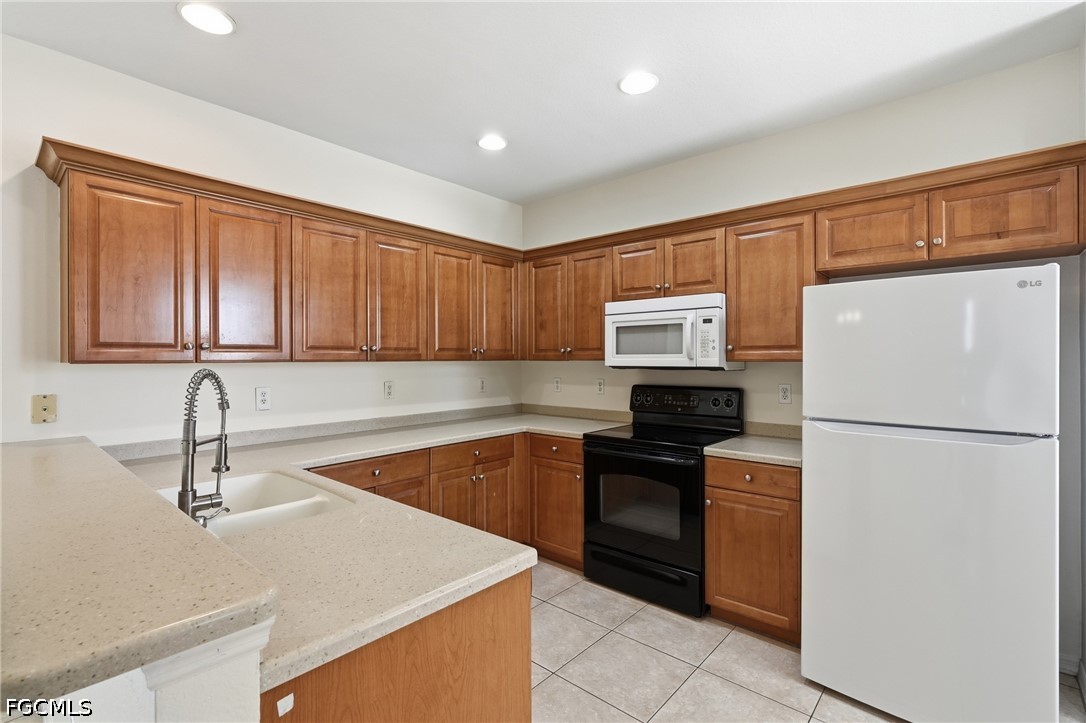 3 Bed Waterfront Home for Sale in Fort Myers, photo 11