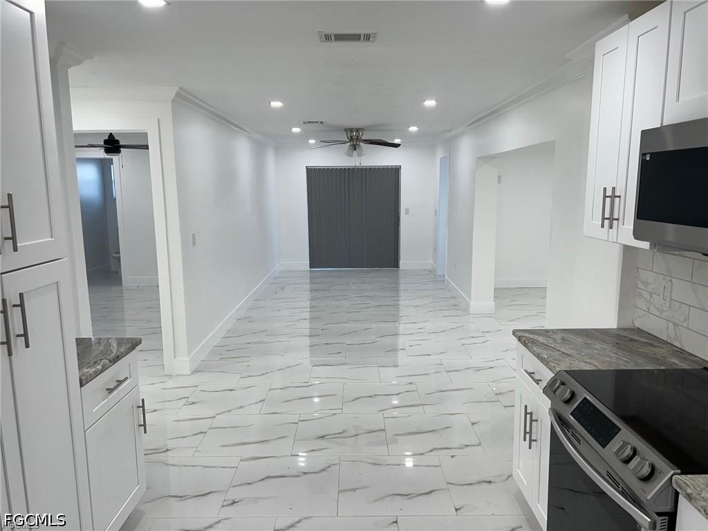 3 Bed Waterfront Home for Sale in Holeusa Estates, photo 11