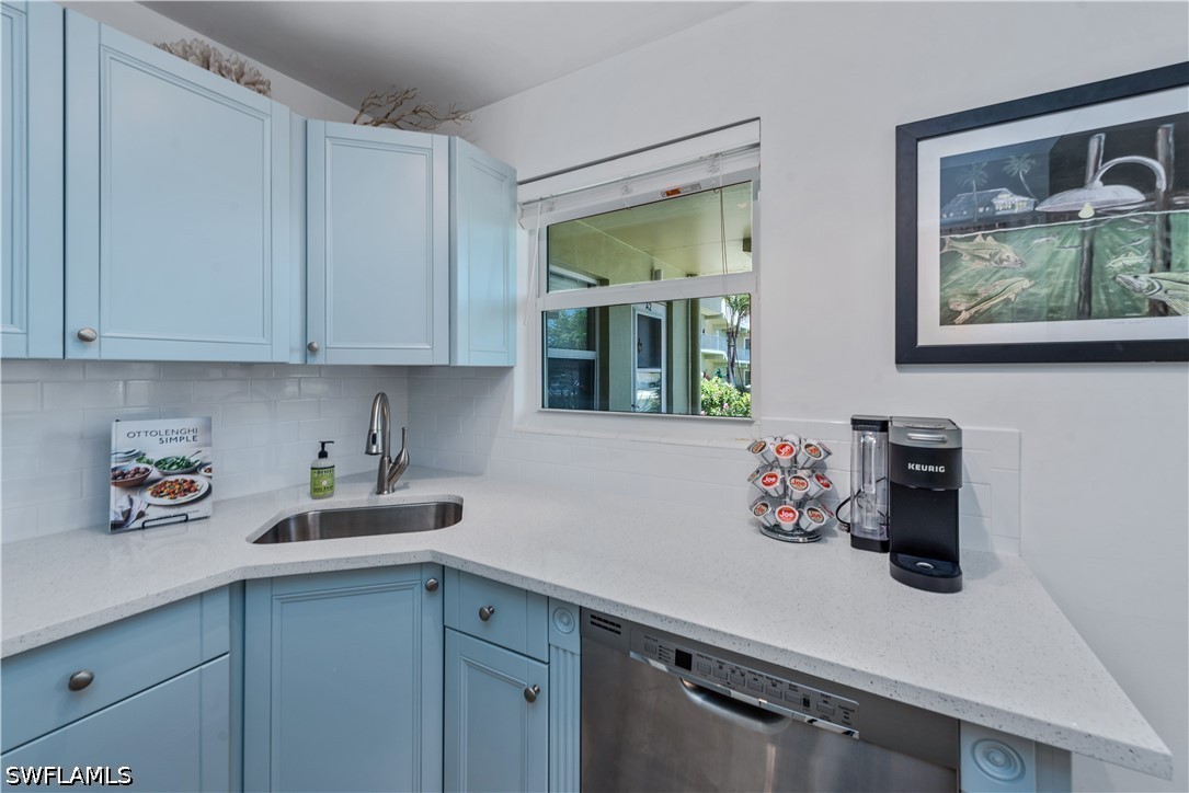 1 Bed Waterfront Home for Sale in Marco Island, photo 11