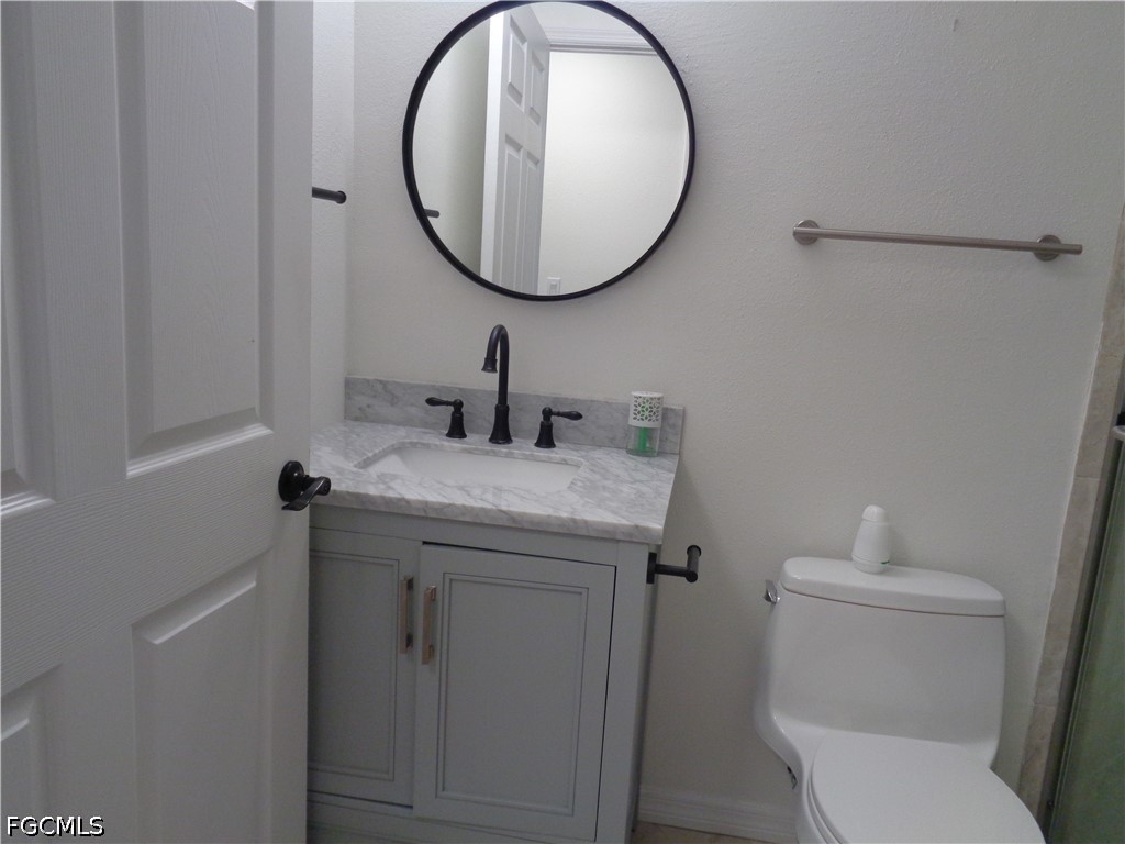 3 Bed SingleFamilyResidence for Sale in Royal Woods, photo 11