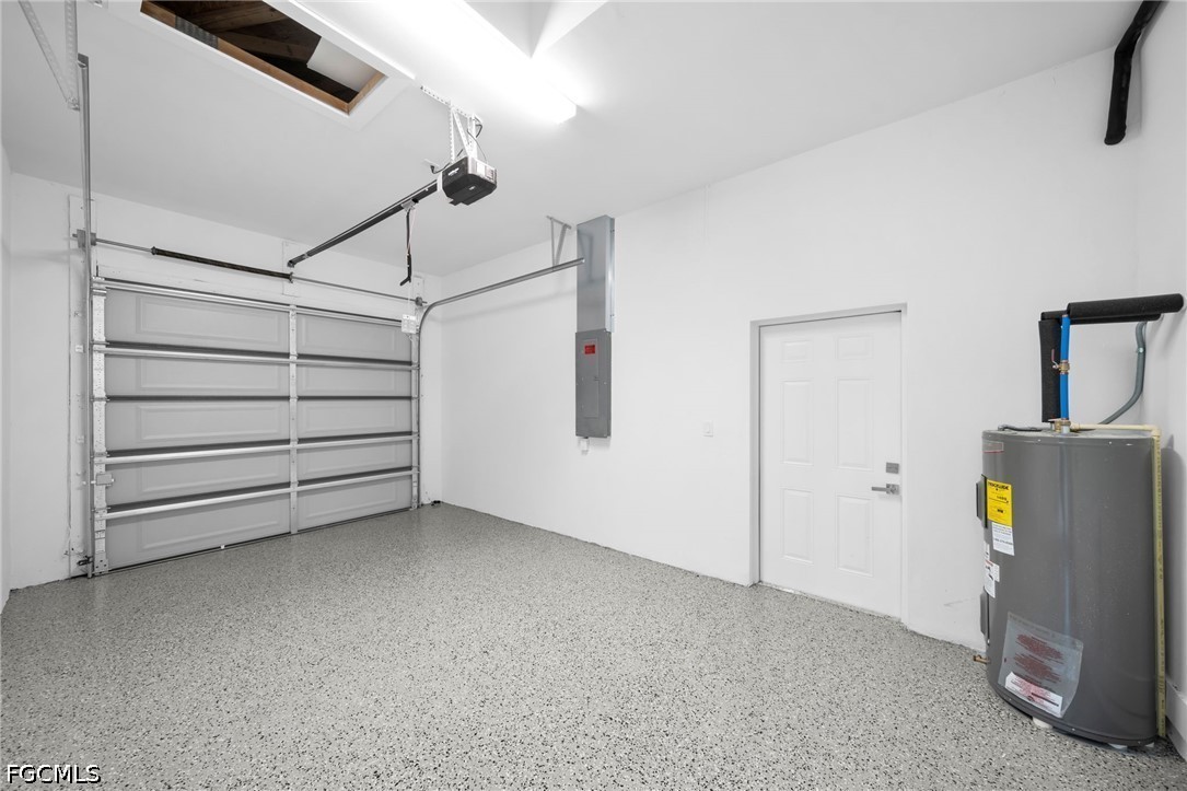 3 Bed SingleFamilyResidence for Sale in Lehigh Acres, photo 11