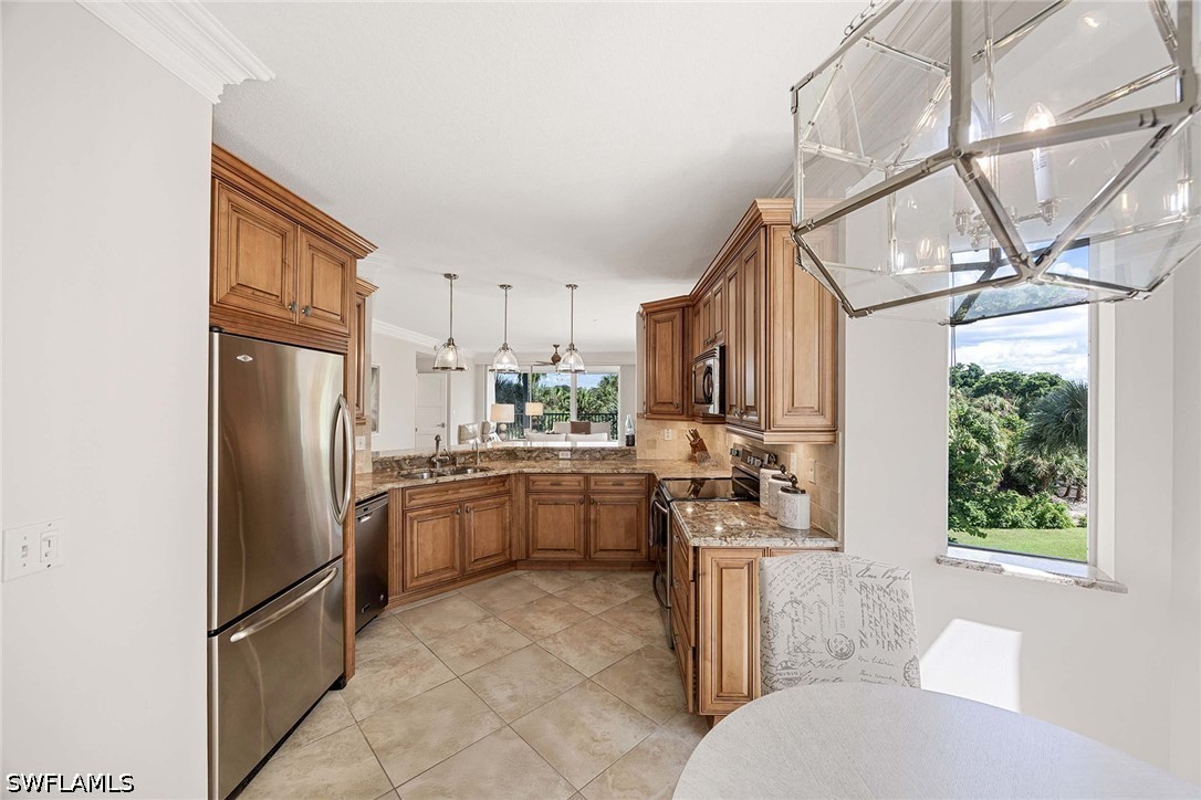 3 Bed Condominium for Sale in Pebble Creek, photo 11