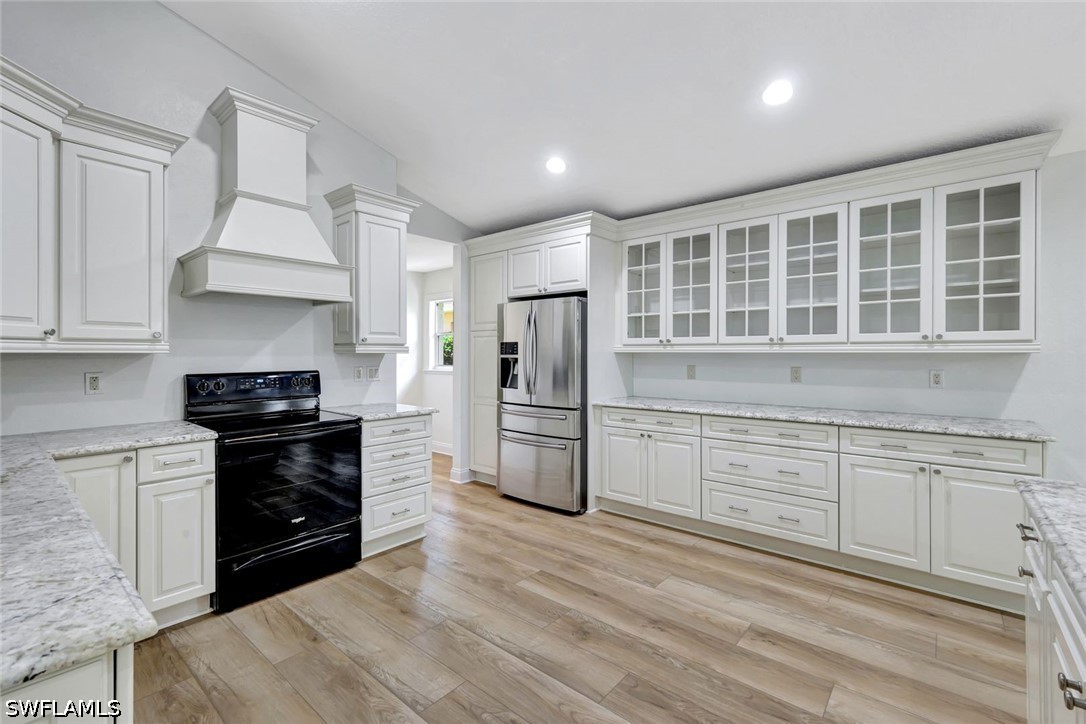 5 Bed Pool Home for Sale in Autumn Woods, photo 11