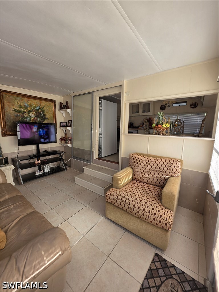 2 Bed ManufacturedHome for Sale in Naples, photo 11
