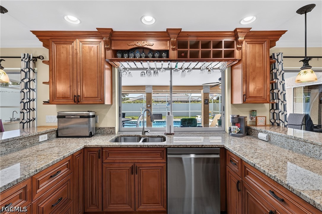 3 Bed Pool Home for Sale in Cape Coral, photo 11