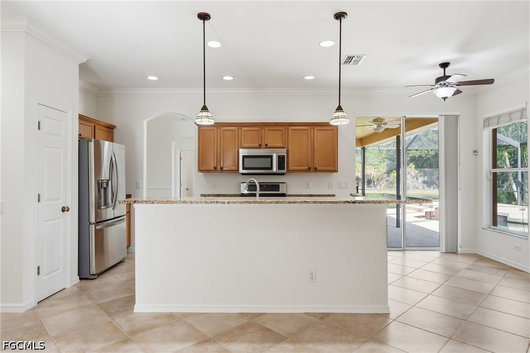 4 Bed Pool Home for Sale in Pinewood Lakes, photo 11