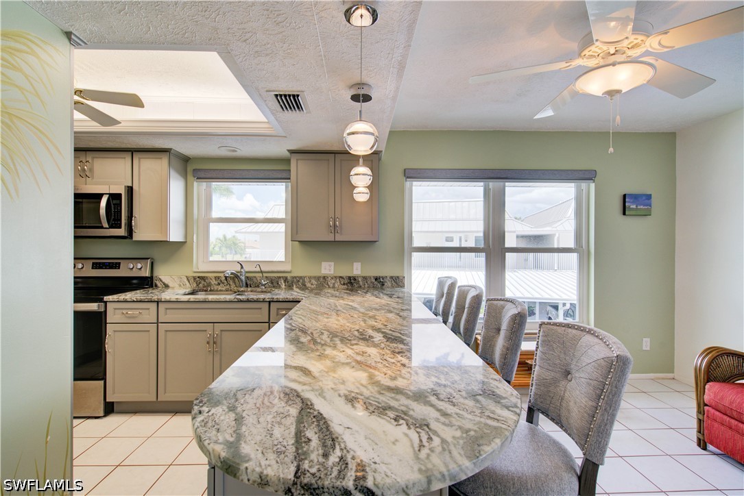 2 Bed Waterfront Home for Sale in Cape Coral, photo 11