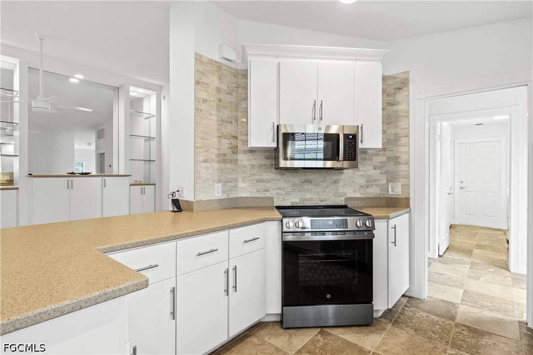 2 Bed Waterfront Home for Sale in Bonita Springs, photo 11
