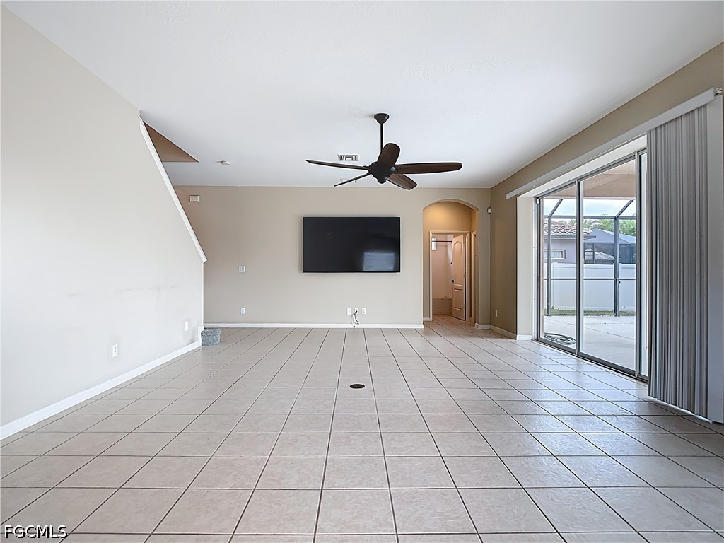 5 Bed Pool Home for Sale in Promenade West, photo 11