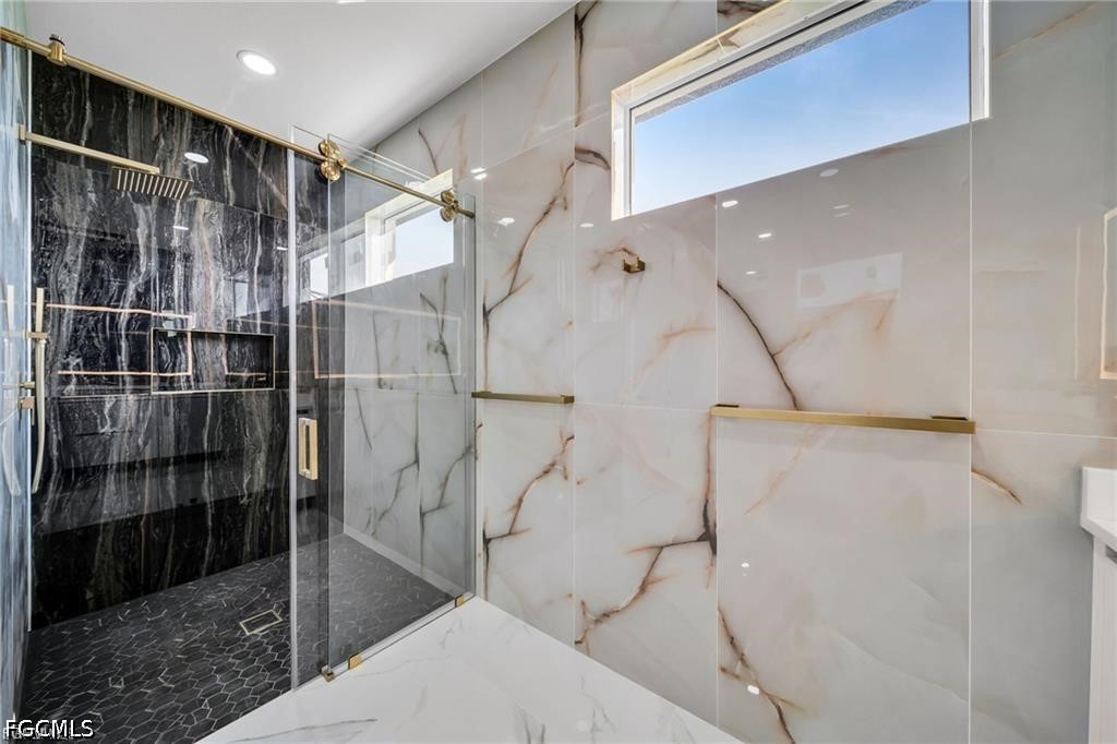 4 Bed SingleFamilyResidence for Sale in Cape Coral, photo 11
