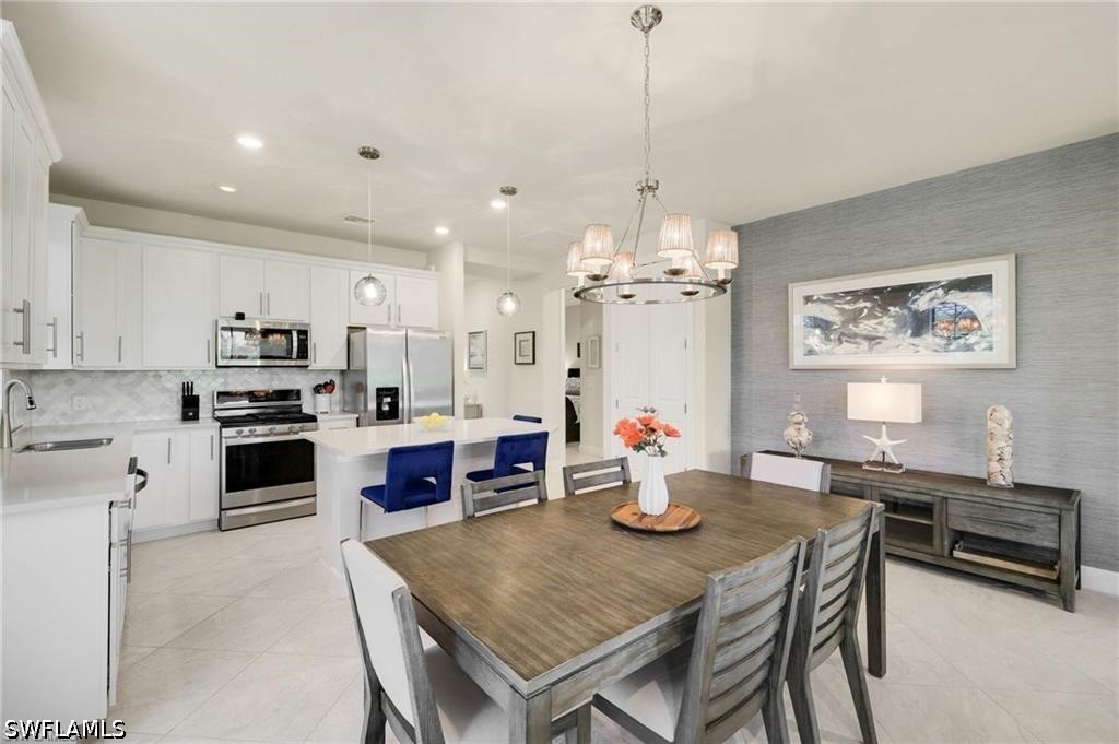 2 Bed Waterfront Home for Sale in Fort Myers, photo 11