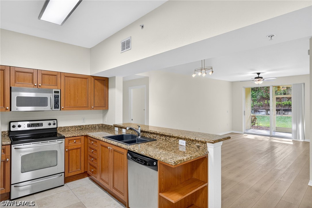 1 Bed Condominium for Sale in Villagio, photo 11
