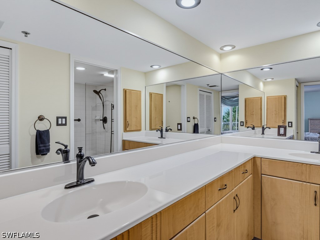 2 Bed Waterfront Home for Sale in Plantation, photo 11